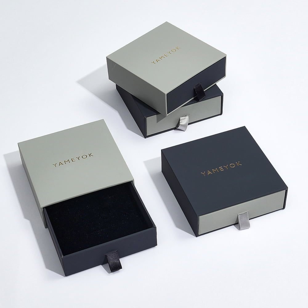 Custom drawer box packaging with sleeve and sliding tray